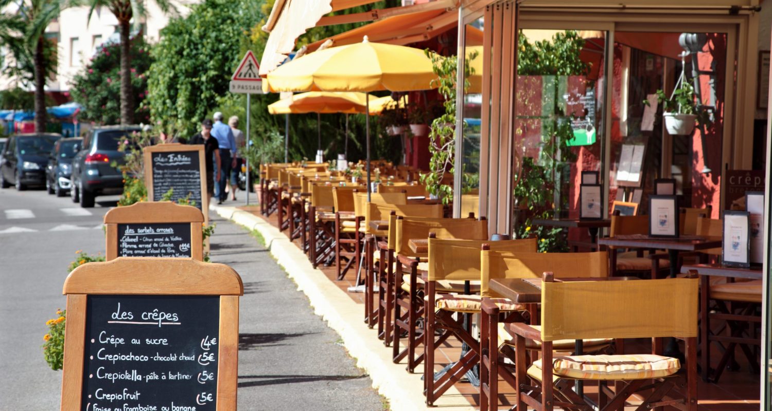 french-restaurant-scene-with-menu-board (1)